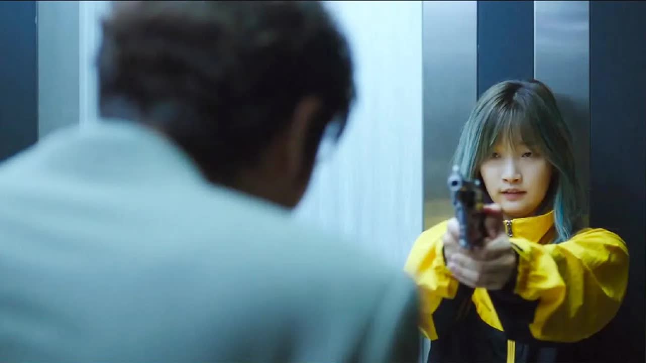 惹怒0.1S换挡的女车神有多可怕？狠到一人灭掉强大的黑帮！