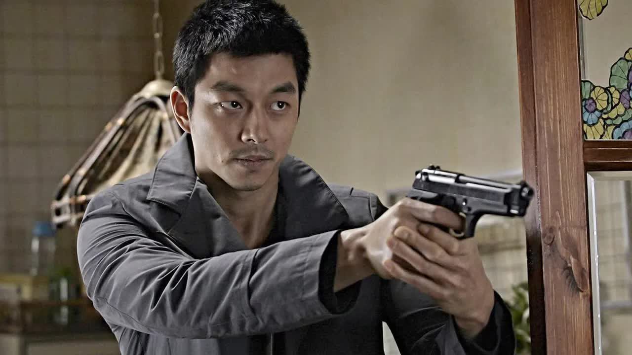 朝鲜特工遭金正恩政治清洗，为给妻女报仇，北逃韩国手刃仇人！《嫌疑人》