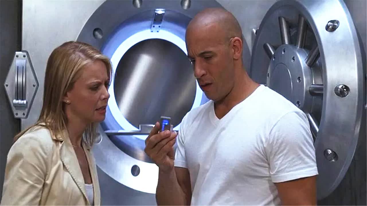 美国造出&ldquo;幽灵芯片&rdquo;，能让任意国家核武器失效！遭到各国特工疯狂争夺！