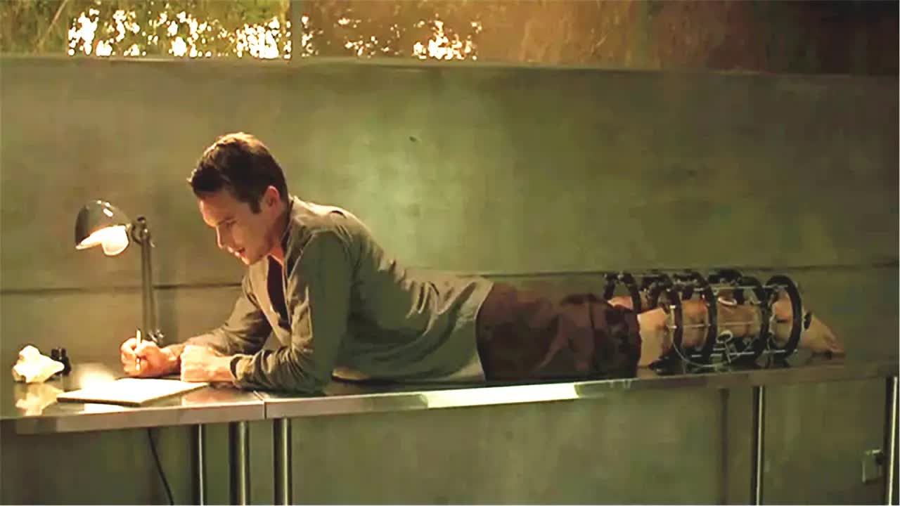 男子出生就被判为&ldquo;残次品&rdquo;，他不惜断骨增高，力压一众所谓精英打脸整个社会！