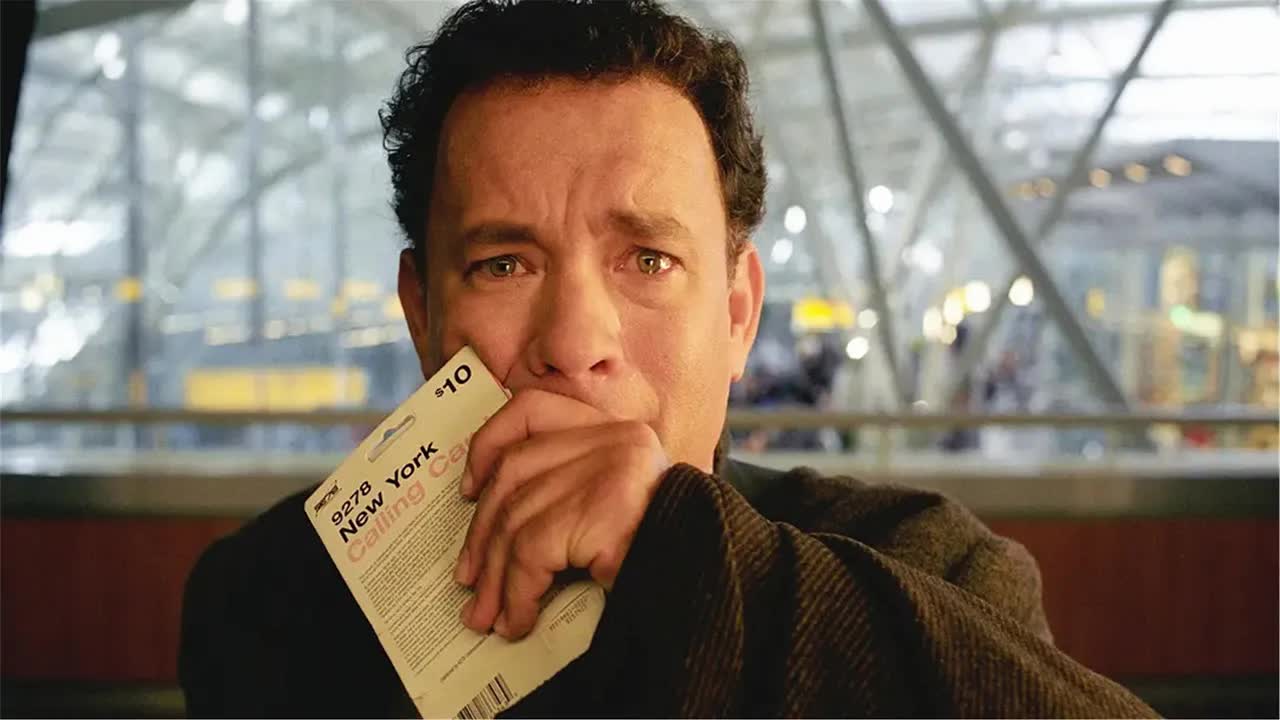 男子一下飞机得知国家没了！被困机场9个月，期间不仅俘获美丽空姐芳心，还成了这里的&ldquo;老大&rdquo;！